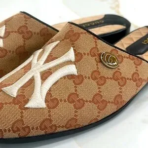 Gucci NY Yankees Velvet Loafers -Blue -Mens US 8.5 Gucci | Shoes | Limited Edition Gucciny Yankees Gg Supreme  main image 2